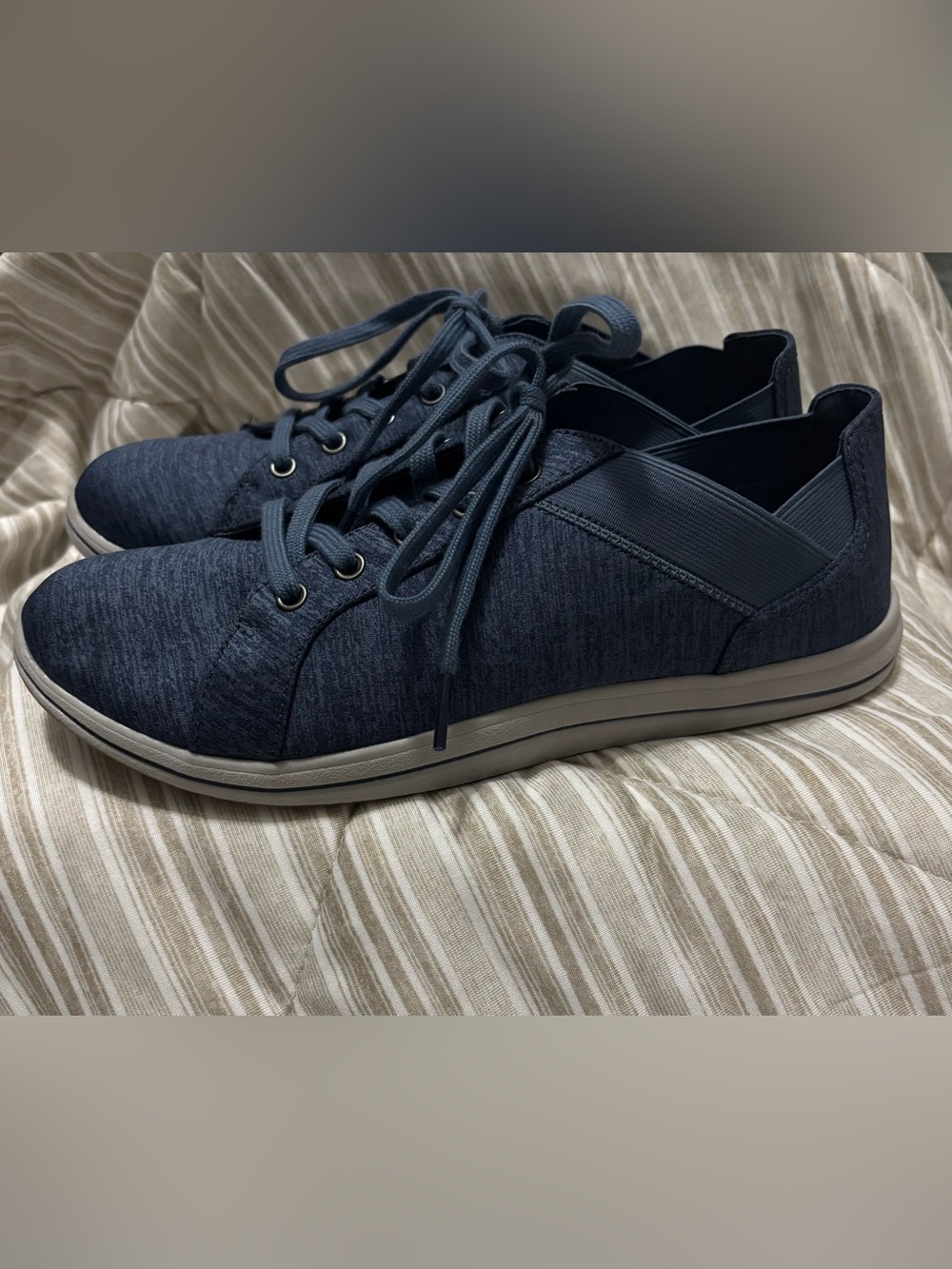 Clarks Navy Casual Lace-Up Sneakers for Women